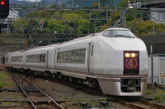 JR東日本 クロ651形 伊豆クレイル(快速) クロ651-1101 鉄道フォト・写真 by FM-805Dさん 熱海駅：2019年04月14日16時ごろ