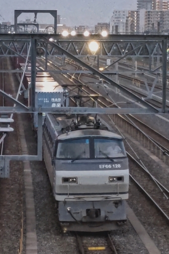 JR貨物 国鉄EF66形電気機関車 EF66-128 鉄道フォト・写真 by FM-805Dさん 千里丘駅：2023年05月22日18時ごろ