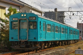JR西日本 クハ105形 クハ105-13 鉄道フォト・写真 by FM-805Dさん 和歌山駅 (JR)：2015年11月15日13時ごろ