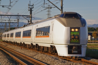 JR東日本651系電車 鉄道フォト・写真 by FM-805Dさん 新前橋駅：2015年12月05日08時ごろ