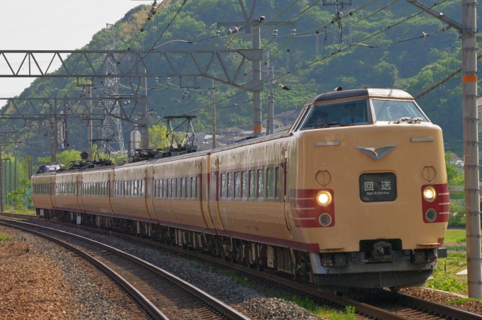 鉄道フォト・写真：JR西日本 国鉄381系電車 島本駅 鉄道フォト・写真 by FM-805Dさん - 撮影日 2015/05/01 14:53