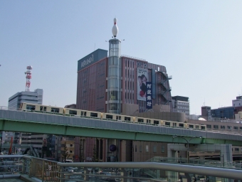 神戸新交通8000型電車 鉄道フォト・写真 by FM-805Dさん 三宮駅 (神戸新交通)：2009年11月07日10時ごろ