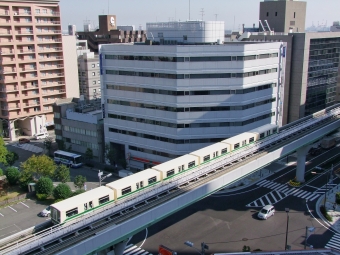 神戸新交通8600形(Tc) 8606 鉄道フォト・写真 by FM-805Dさん 貿易センター駅：2009年11月07日12時ごろ