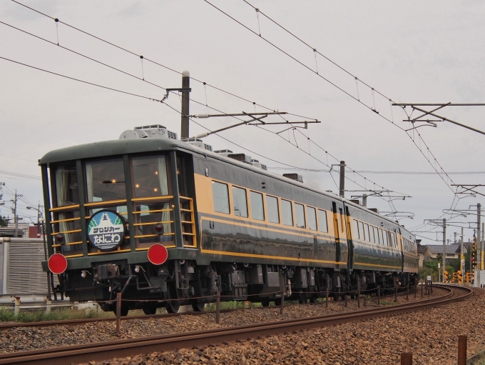 JR西日本 国鉄14系客車 サロンカーなにわ スロフ14-703 鯖江駅 鉄道