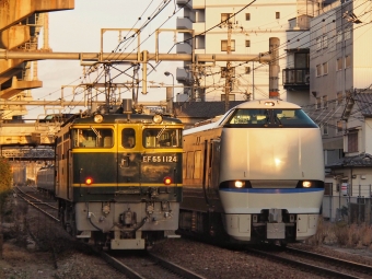 JR西日本 国鉄EF65形電気機関車 EF65-1124 鉄道フォト・写真 by FM-805Dさん 新大阪駅 (JR)：2023年12月23日16時ごろ