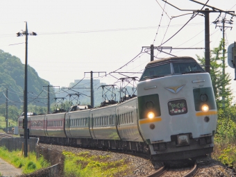 JR西日本 国鉄381系電車 やくも(特急) クロ381‐144 鉄道フォト・写真 by FM-805Dさん 清音駅 (JR)：2024年04月28日08時ごろ