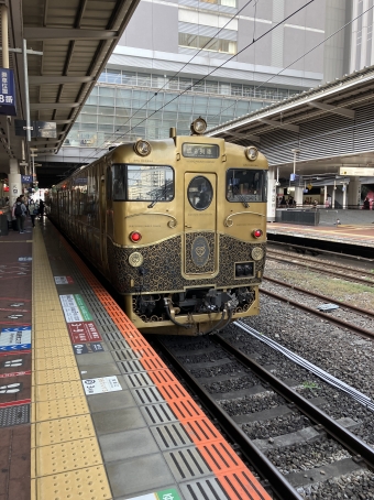 JR九州 キロシ47形 JRKYUSHU SWEET TRAIN「或る列車」(特急) キロシ47 3505 鉄道フォト・写真 by 858000さん 博多駅 (JR)：2022年10月23日10時ごろ