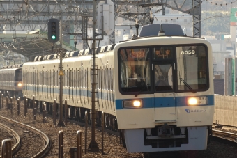 小田急電鉄 小田急クハ8050形 8059 鉄道フォト・写真 by おだえのさん 狛江駅：2021年12月03日11時ごろ