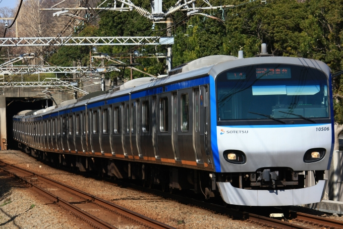 相模鉄道 相鉄10000系電車 10506 緑園都市駅 鉄道フォト・写真 by ik 