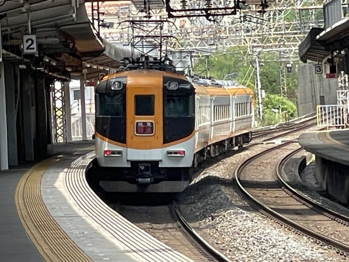 鉄道フォト・写真：近畿日本鉄道 近鉄12400系電車 12402 石切駅 鉄道フォト・写真 by りいささん - 撮影日 2024/08/04 12:15