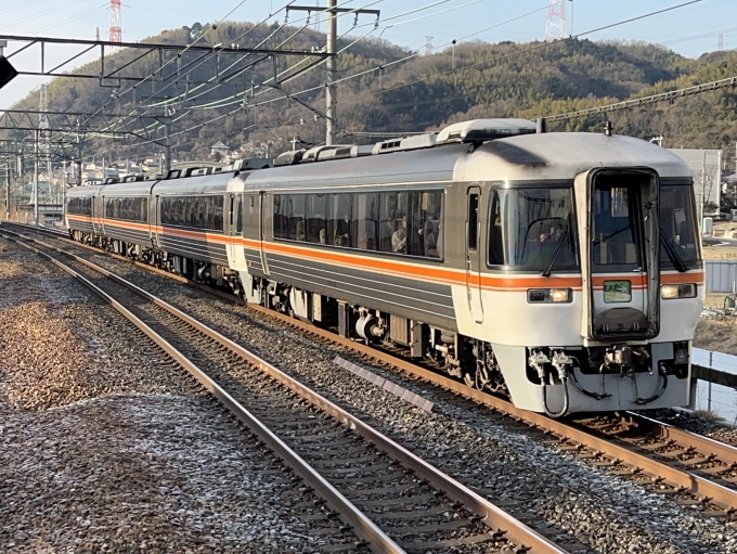 鉄道フォト・写真：JR西日本 JR東海キハ85系気動車 ひだ 島本駅 鉄道フォト・写真 by くろてつさん - 撮影日 2023/02/04 08:21