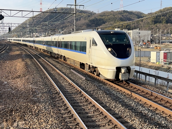 鉄道フォト・写真：JR西日本  サンダーバード 島本駅 鉄道フォト・写真 by くろてつさん - 撮影日 2023/02/04 08:30