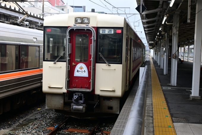 鉄道フォト・写真：JR東日本キハ100・110系気動車 キハ110-235 長野駅 (しなの鉄道) 鉄道フォト・写真 by ALPSさん - 撮影日 2024/07/01 10:13