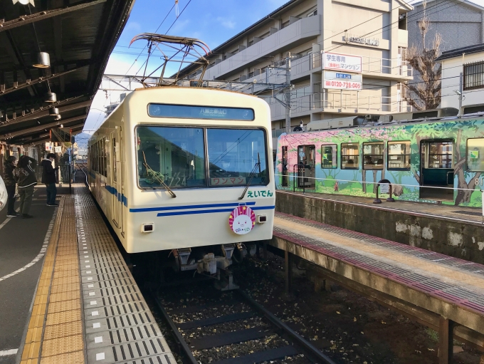 叡山電鉄700系電車 鉄道フォト・写真 by ちゃいのかべさん 出町柳駅 (叡山電鉄)：2022年12月24日08時ごろ