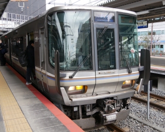 JR西日本 クハ222形 クハ222-2031 鉄道フォト・写真 by 一般人よりは電車好きな人さん 新大阪駅 (JR)：2023年03月13日11時ごろ