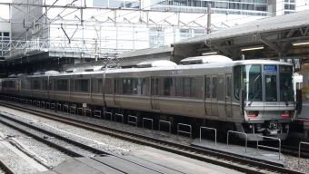 JR西日本 クハ222形 クハ222-2028 鉄道フォト・写真 by 一般人よりは電車好きな人さん 京都駅 (JR)：2023年03月13日14時ごろ