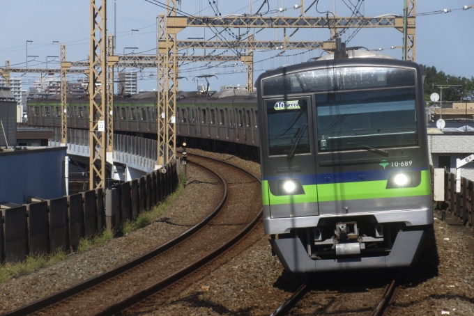 東京都交通局 10-689 (都営10-300形) 車両ガイド | レイルラボ(RailLab)