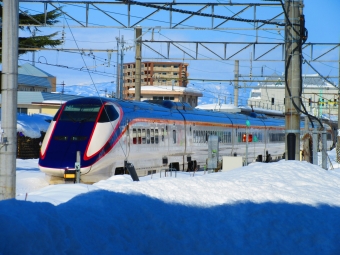 JR東日本 E311形(M1sc) つばさ(新幹線) E311-1003 鉄道フォト・写真 by Massaさん 米沢駅：2023年02月11日11時ごろ