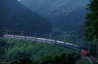 JR西日本 鉄道フォト・写真 by amiさん ：1999年06月30日05時ごろ