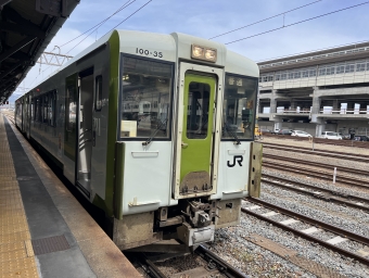 JR東日本 キハ100形 キハ100-35 鉄道フォト・写真 by ハラユカ。さん 一ノ関駅：2024年04月16日12時ごろ