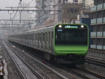 JR東日本E235系電車 鉄道フォト・写真 by ちゅ〜ぶさん 御徒町駅：2023年03月26日08時ごろ