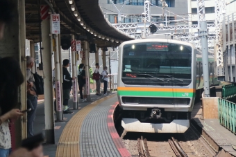 JR東日本E231系電車 鉄道フォト・写真 by ちゅ〜ぶさん 新橋駅 (JR)：2023年07月22日11時ごろ