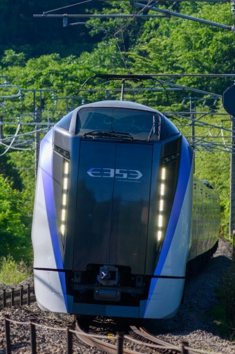 JR東日本E353系電車 鉄道フォト・写真 by セイルさん 小淵沢駅：2023年06月17日16時ごろ