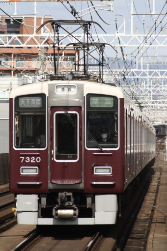 阪急電鉄 阪急7300形(Mc) 7320 鉄道フォト・写真 by シルヘッダーさん ：2023年02月11日12時ごろ