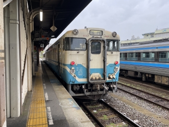 JR四国 キハ40形 キハ40 2148 鉄道フォト・写真 by yukitokuさん 徳島駅：2023年05月13日14時ごろ