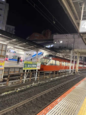 小田急電鉄 小田急デハ70150形 70351 鉄道フォト・写真 by ヘチマさん 藤沢駅 (小田急)：2023年02月24日22時ごろ