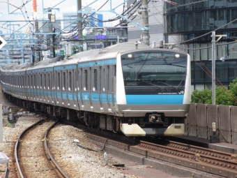 JR東日本E233系電車 鉄道フォト・写真 by 咲咲CHさん 桜木町駅 (JR)：2023年08月21日12時ごろ