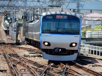 相模鉄道 相鉄10700形(Tc) 10705 鉄道フォト・写真 by Akaiさん 横浜駅 (相鉄)：2024年05月05日10時ごろ