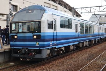 会津鉄道AT-400形座席(683系類似)① 会津鉄道AT-400形 - 日本の旅・鉄道見聞録