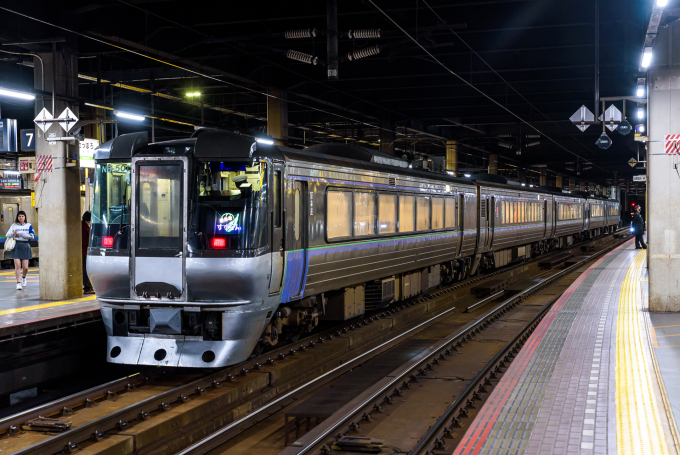 JR北海道 クハ784-1 (785系) 車両ガイド | レイルラボ(RailLab)