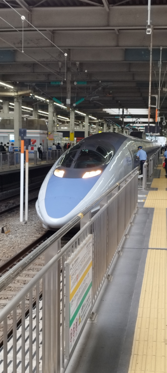 JR西日本 500系新幹線 鉄道フォト・写真 by いちまさん 広島駅：2023年10月05日08時ごろ