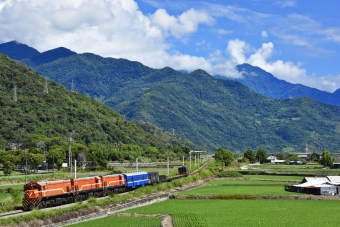 台湾鉄路管理局 R150 "R169" 7602 鉄道フォト・写真 by 內角和さん ：2022年08月16日11時ごろ