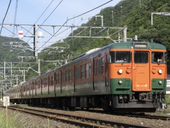 JR東日本 クハ115形 クハ115-324 鉄道フォト・写真 by 月形 凪さん 美袋駅：2023年06月04日07時ごろ