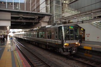 JR西日本223系電車 鉄道フォト・写真 by Tetsuotaさん 大阪駅：2022年09月14日14時ごろ