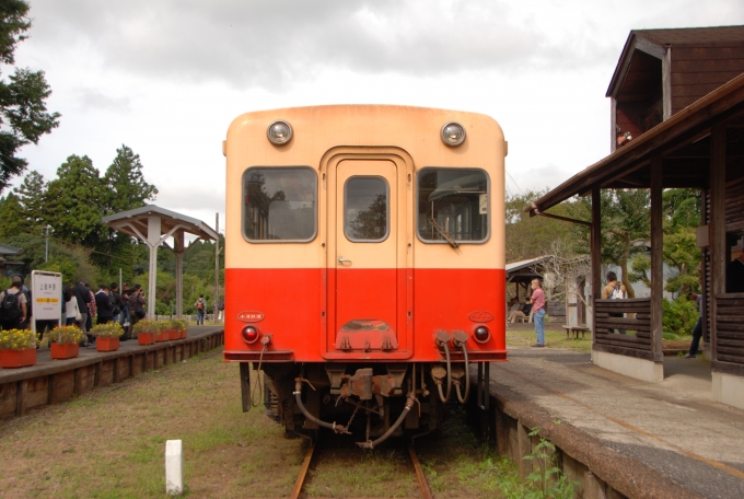 小湊鐵道 キハ213 (小湊鐵道キハ200形) 車両ガイド | レイルラボ(RailLab)