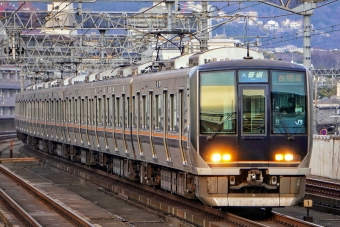 JR西日本321系電車 クモハ320-2 鉄道フォト・写真 by HS5551Fさん 六甲道駅：2023年03月04日16時ごろ