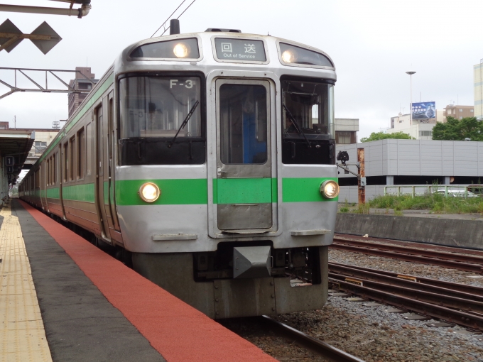 鉄道フォト・写真：JR北海道721系電車  クハ721-3 苫小牧駅 鉄道フォト・写真 by kuro鉄道チャンネルさん - 撮影日 2024/06/09 11:04