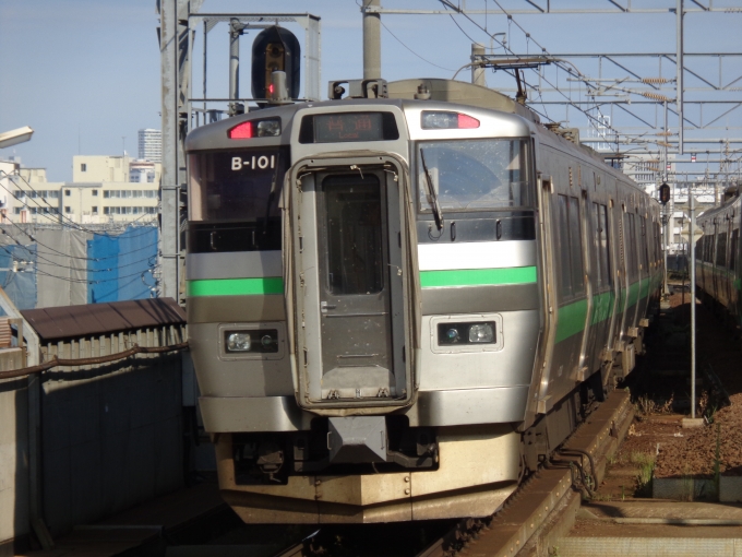 鉄道フォト・写真：JR北海道733系電車  クハ733-201 琴似駅 (JR) 鉄道フォト・写真 by kuro鉄道チャンネルさん - 撮影日 2024/07/13 16:13