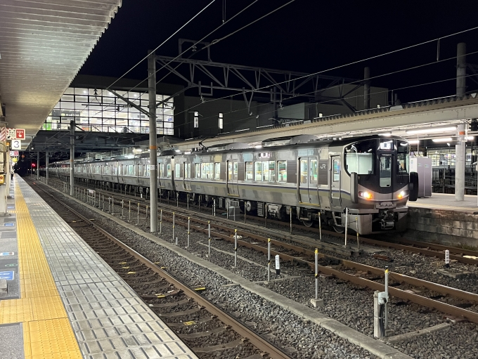 鉄道フォト・写真：JR西日本225系電車 米原駅 (JR) 鉄道フォト・写真 by 撮り鉄高校生さん - 撮影日 2023/11/28 20:12