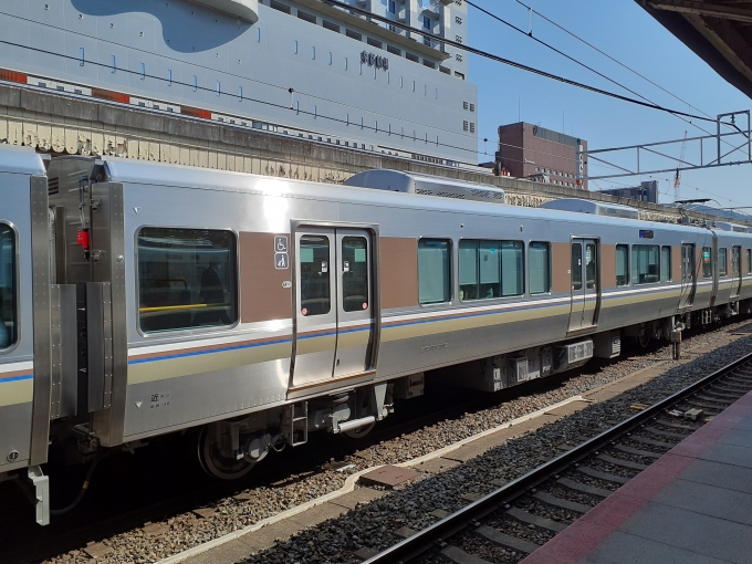 鉄道フォト・写真：JR西日本225系電車 モハ224-178 京都駅 (JR) 鉄道フォト・写真 by トリテツノワグマさん - 撮影日 2023/03/30 09:28