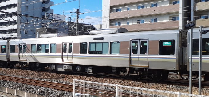 鉄道フォト・写真：JR西日本225系電車 モハ224-124 南草津駅 鉄道フォト・写真 by トリテツノワグマさん - 撮影日 2021/11/23 11:47