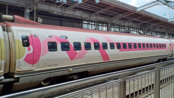 JR西日本 528形(M2) こだま(新幹線) 528-7002 鉄道フォト・写真 by トリテツノワグマさん 新大阪駅 (JR)：2021年09月19日11時ごろ