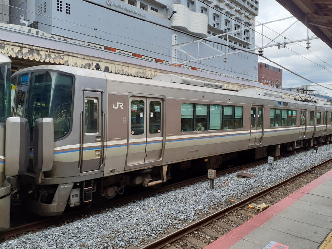 鉄道フォト・写真：JR西日本223系電車 クハ222-2069 京都駅 (JR) 鉄道フォト・写真 by トリテツノワグマさん - 撮影日 2023/09/21 13:44