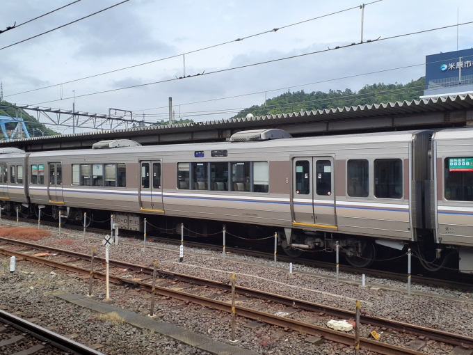 鉄道フォト・写真：JR西日本223系電車 サハ223-1036 米原駅 (JR) 鉄道フォト・写真 by トリテツノワグマさん - 撮影日 2023/05/26 13:54