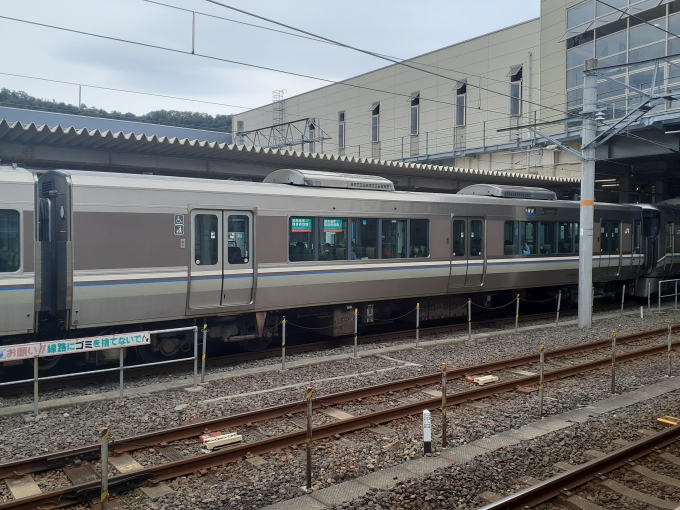 鉄道フォト・写真：JR西日本223系電車 クハ222-2096 米原駅 (JR) 鉄道フォト・写真 by トリテツノワグマさん - 撮影日 2023/10/08 12:26