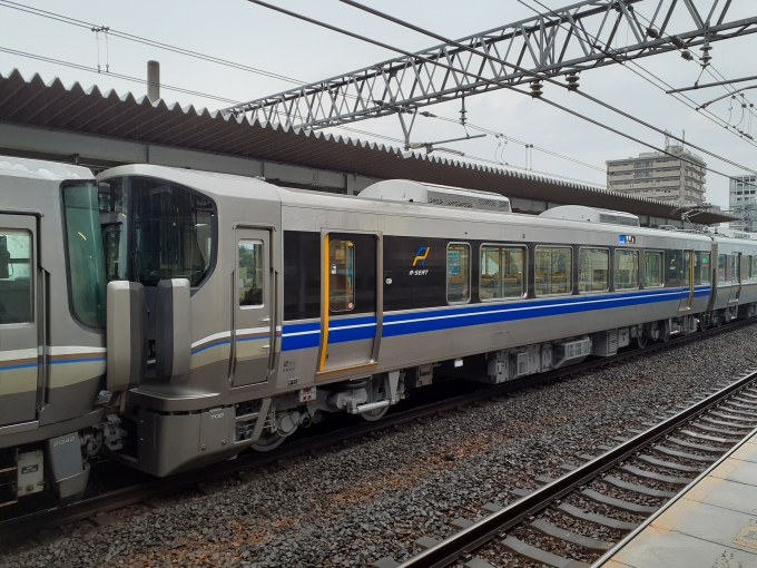 鉄道フォト・写真：JR西日本225系電車 クモハ224-702 南草津駅 鉄道フォト・写真 by トリテツノワグマさん - 撮影日 2023/03/21 16:35